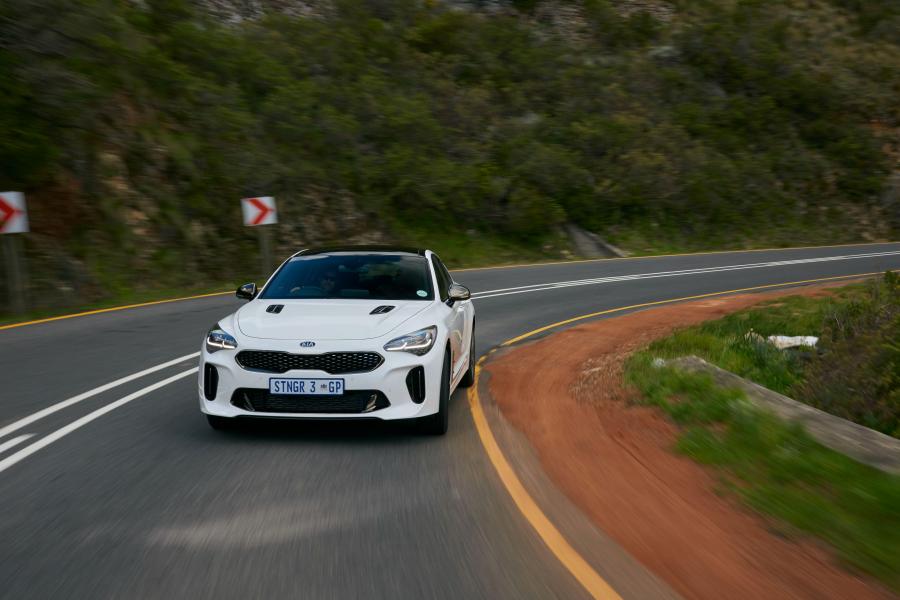  Kia Stinger GT 2018 года  (ZA) (фото 14 из 40)